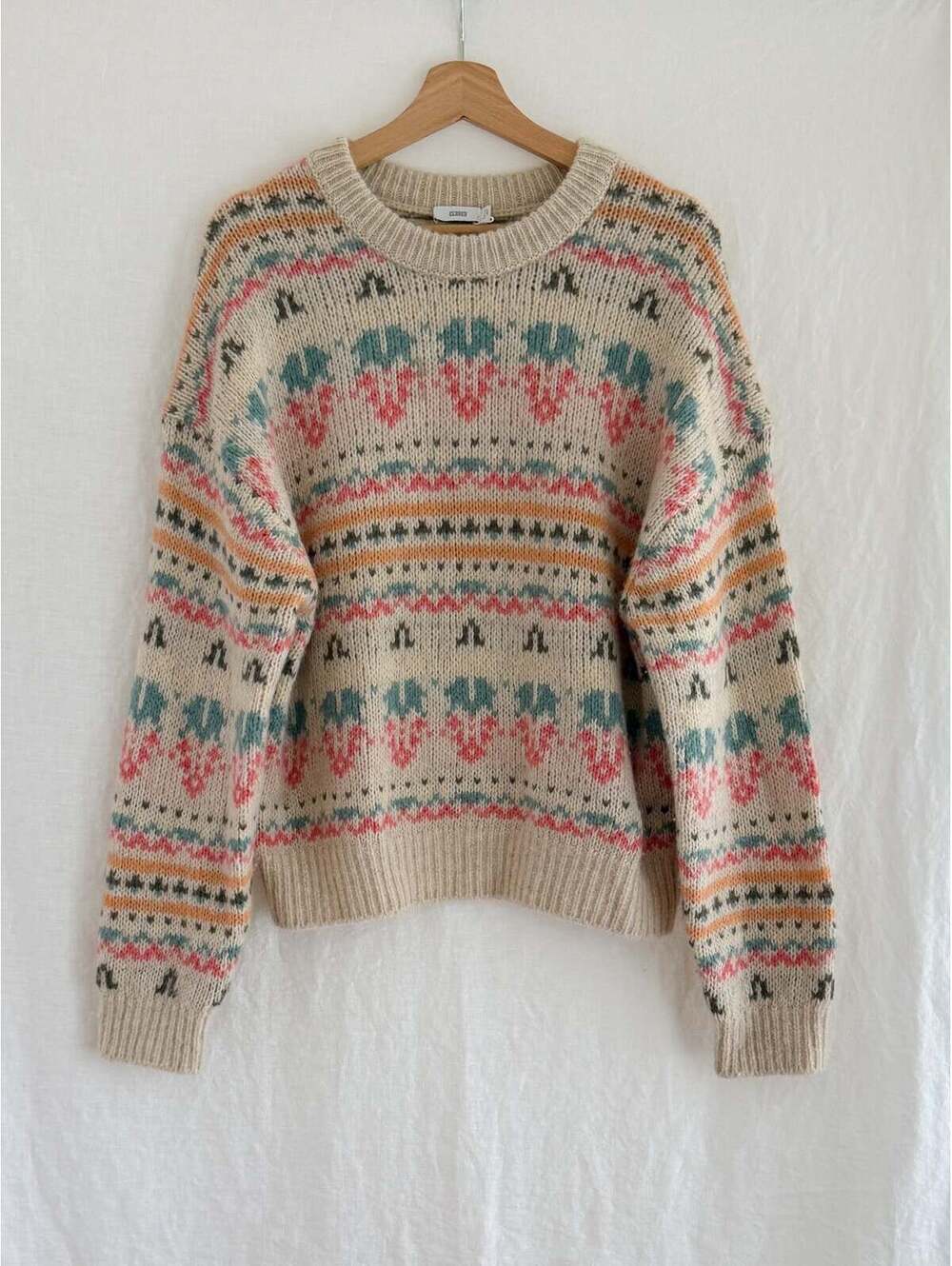 CLOSED - SIZE M